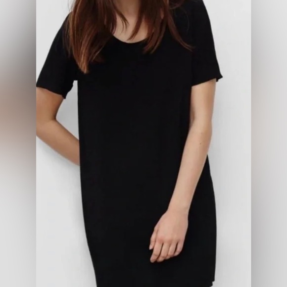 Aritzia Wilfred Free Teigen black Rayon short sleeve midi Dress size M - Picture 2 of 8